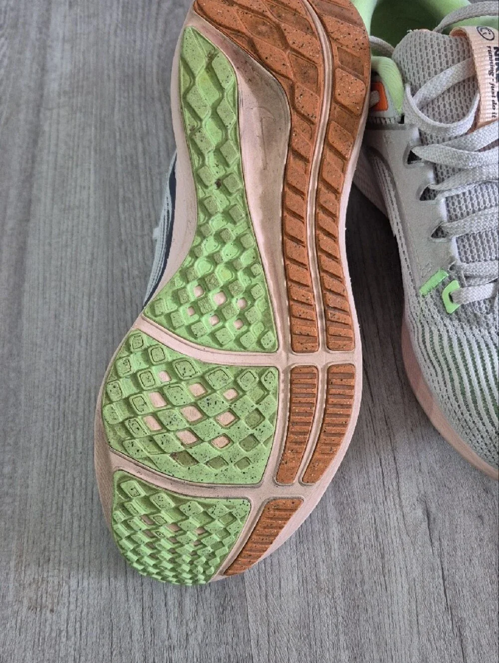 Nike Men’s Air ZOOM Running Sneakers in Light Gray, Lime and Orange